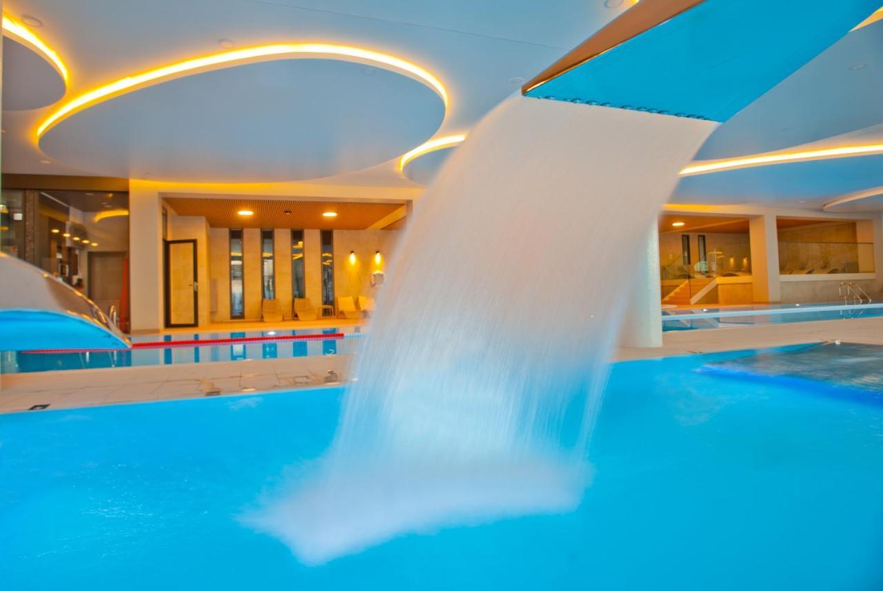 Aqua Apartments-aqua Park No Limit, Parking Apartment